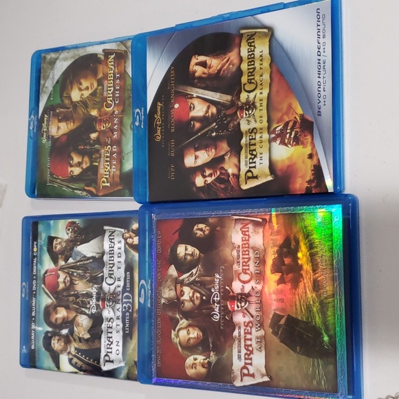 4 PIRATES OF THE CARIBBEAN DVD MOVIES - Picture 12 of 14